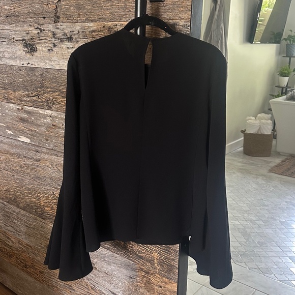FRAME Flared-sleeve Blouse In Black - Picture 3 of 8